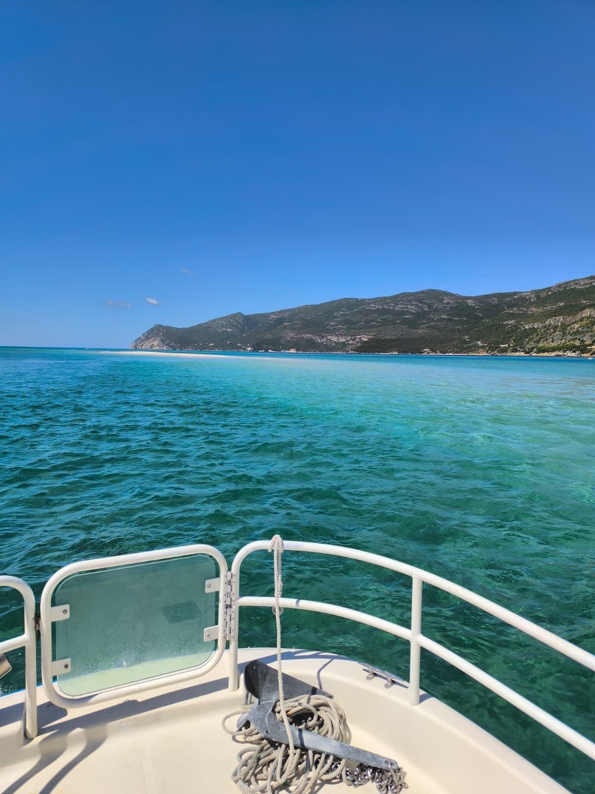 Premium boat tour experiences for family and friends